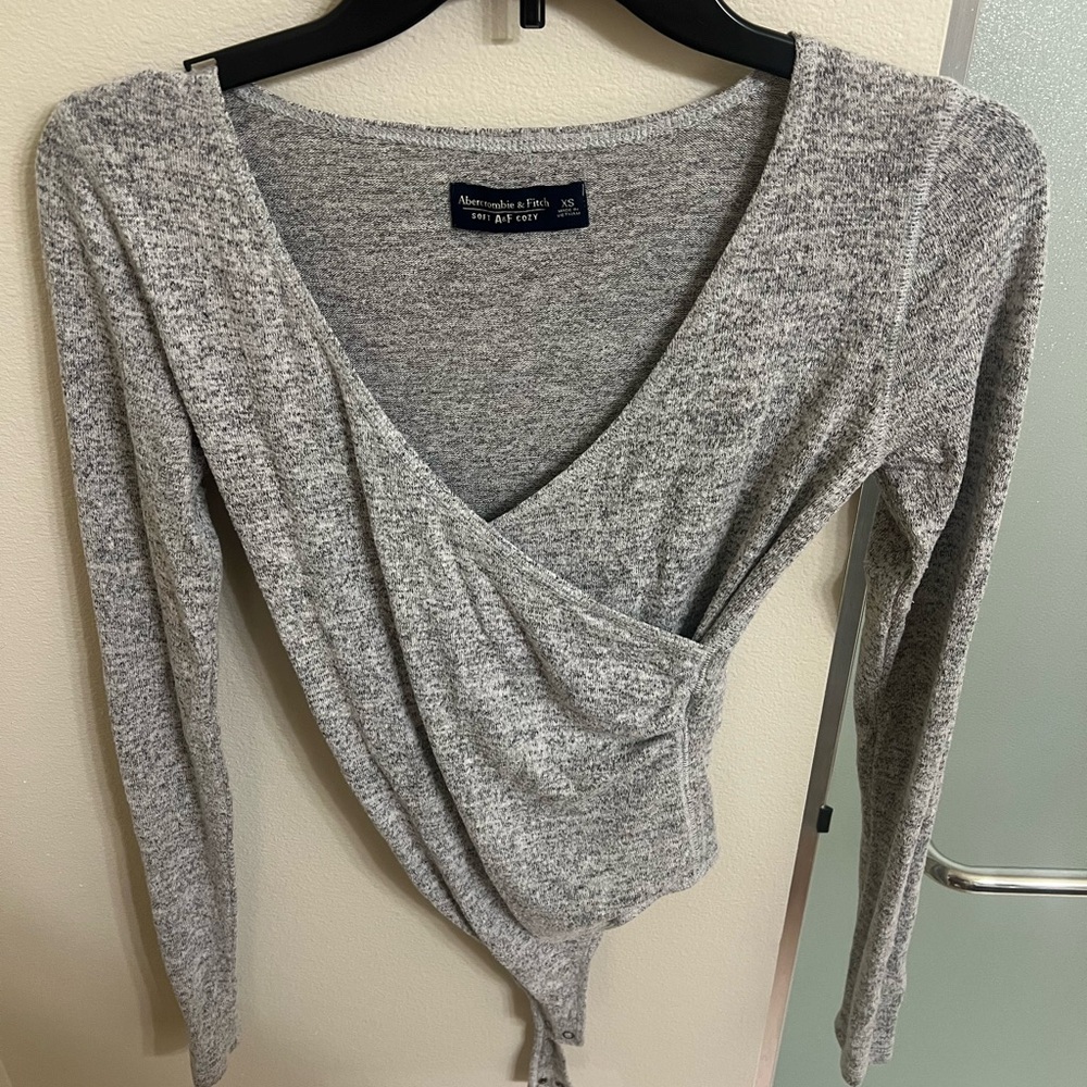 Abercrombie & Fitch Gray Wrap Blouse